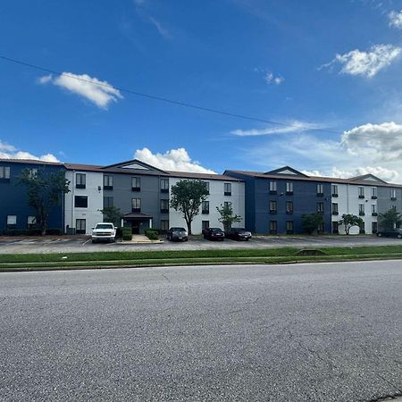 Quality Inn & Suites At Airport Blvd I-65 Mobile Dış mekan fotoğraf