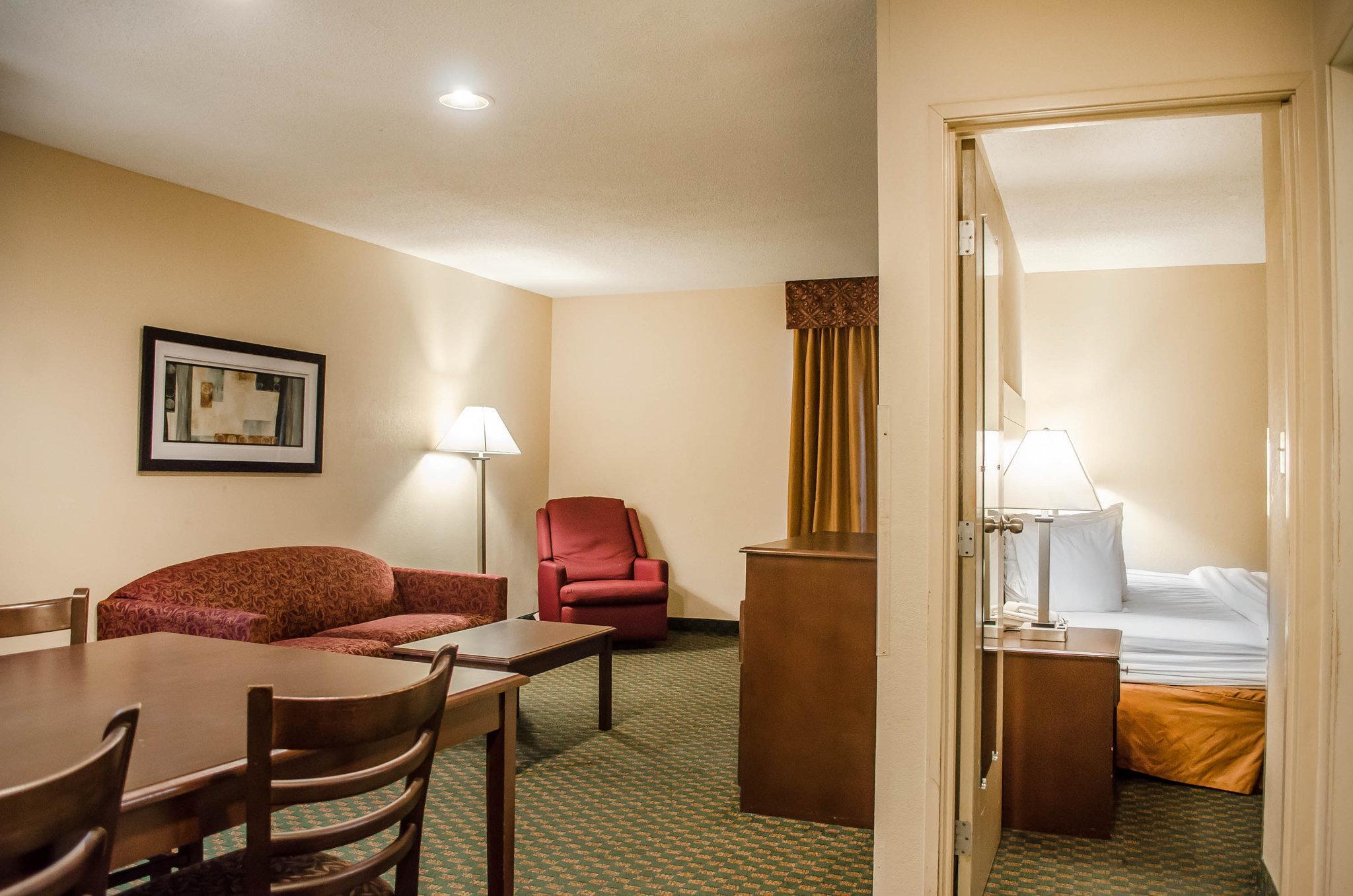 Quality Inn & Suites At Airport Blvd I-65 Mobile Dış mekan fotoğraf