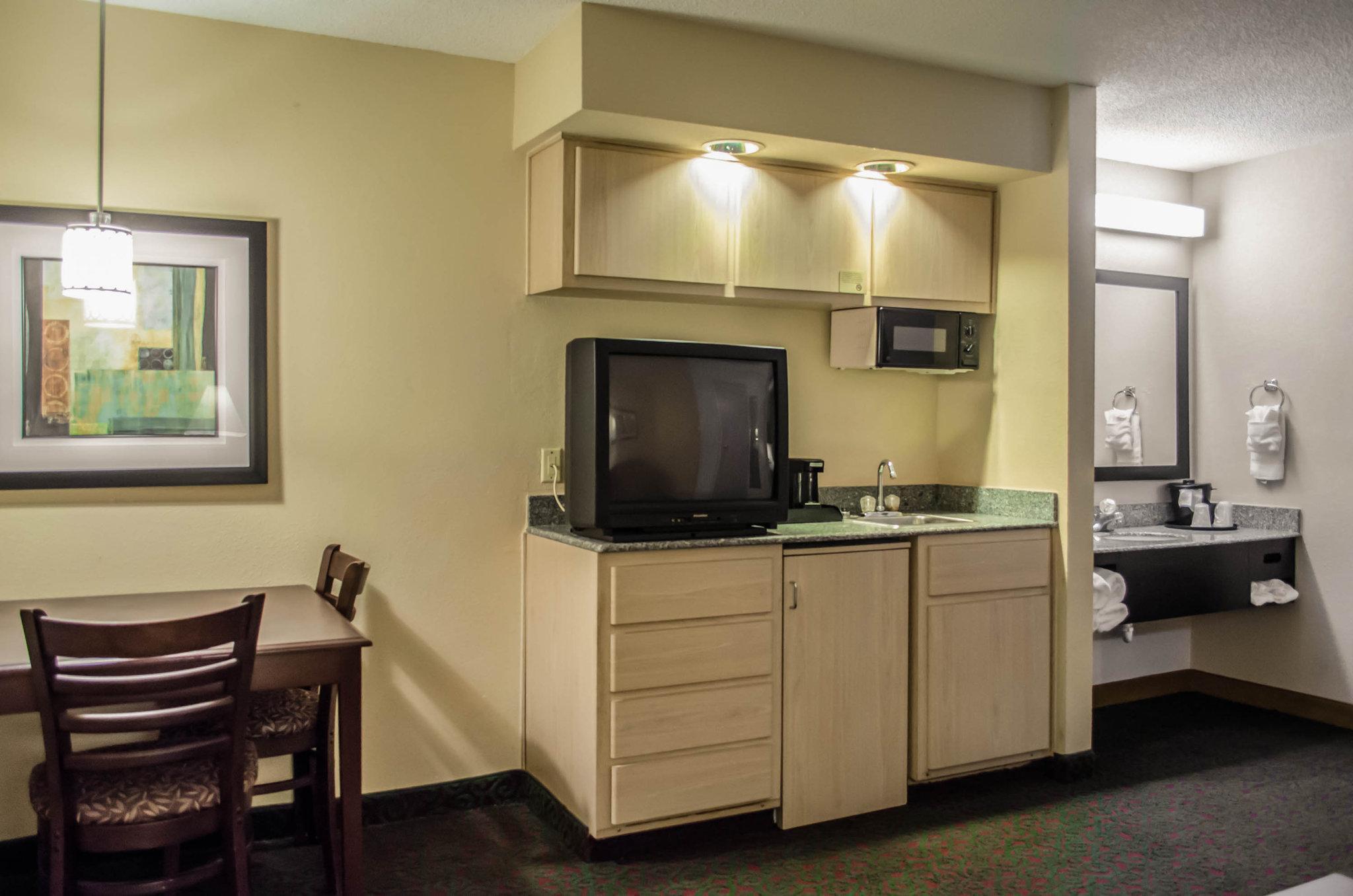 Quality Inn & Suites At Airport Blvd I-65 Mobile Dış mekan fotoğraf