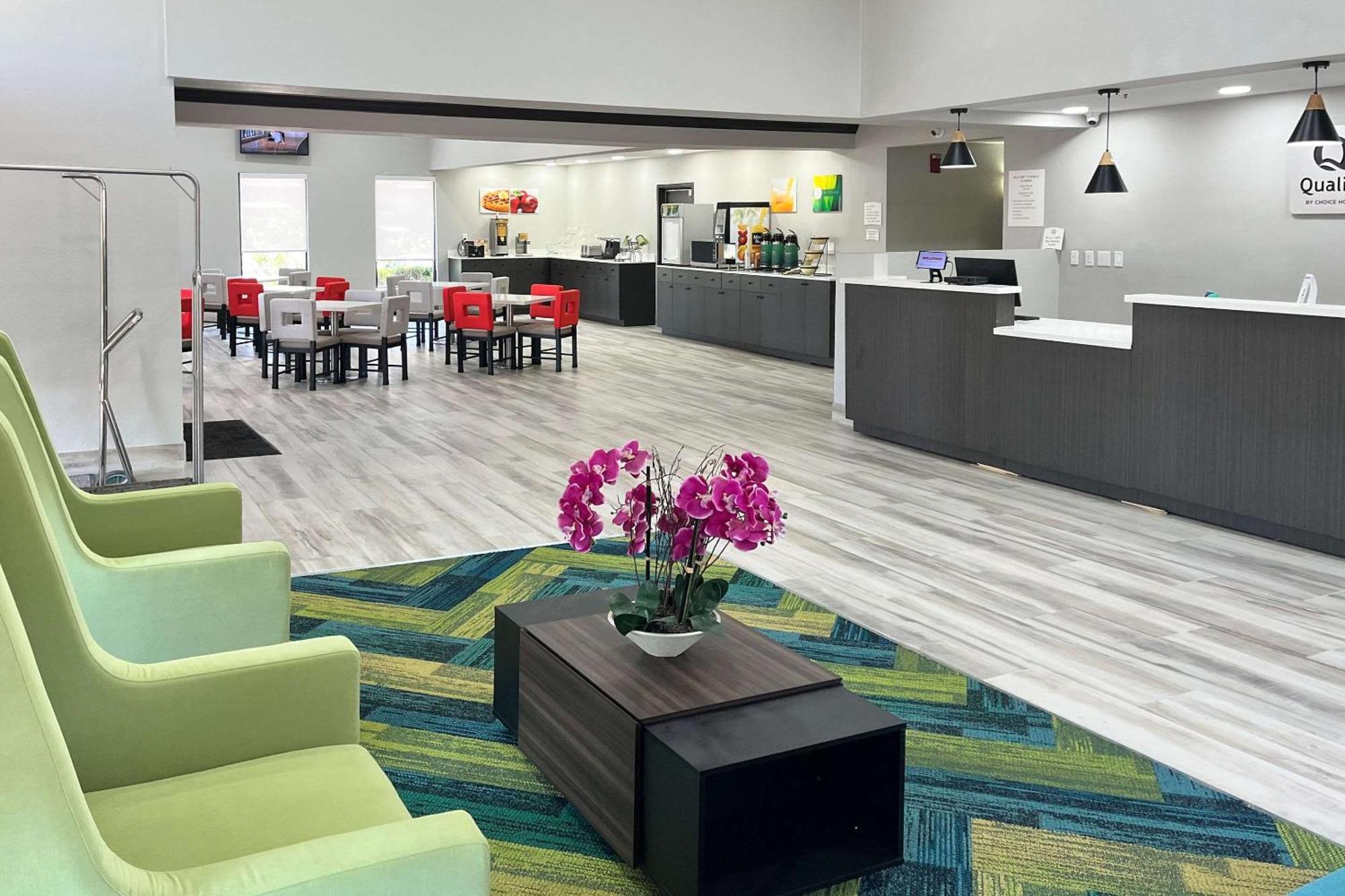 Quality Inn & Suites At Airport Blvd I-65 Mobile Dış mekan fotoğraf