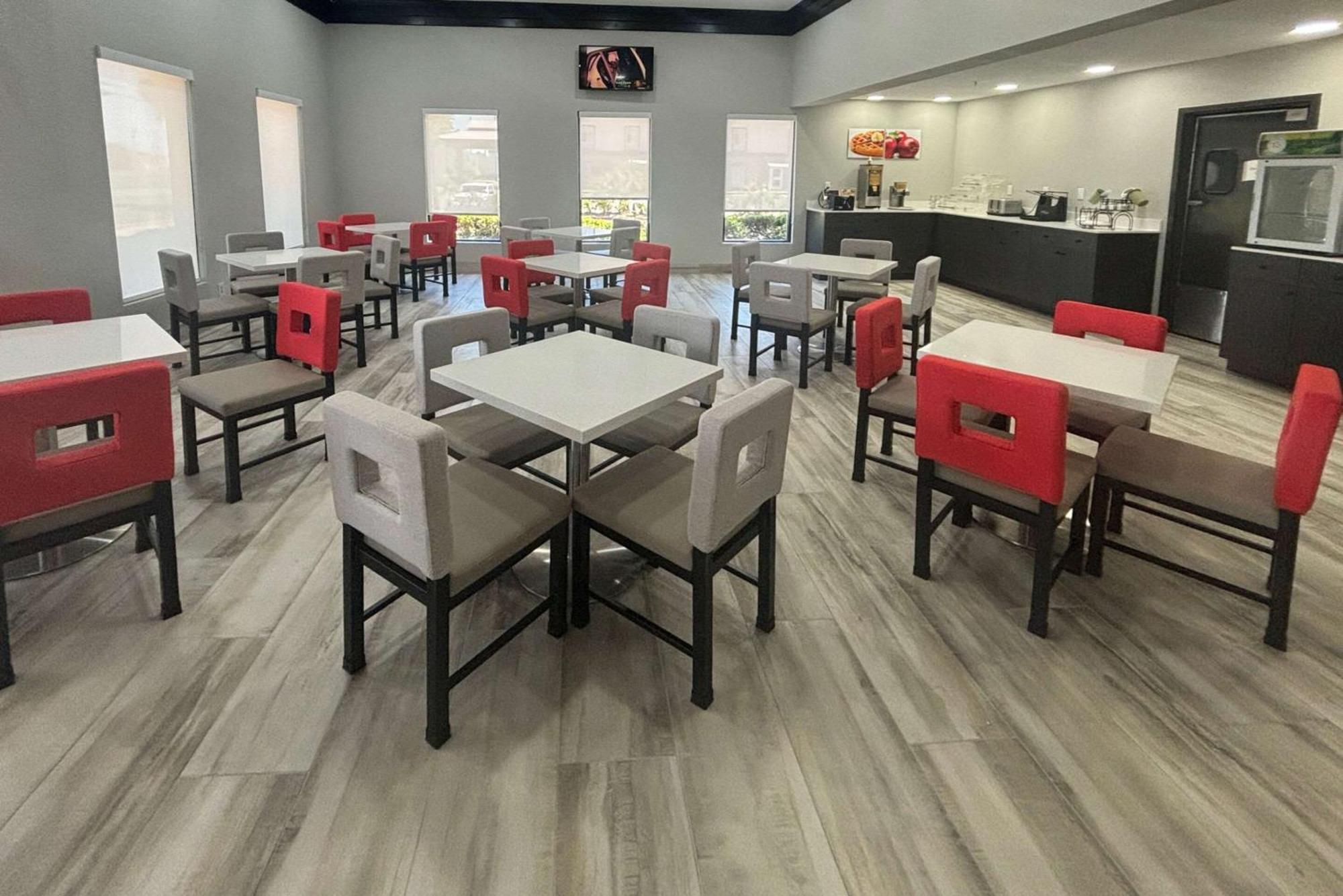 Quality Inn & Suites At Airport Blvd I-65 Mobile Dış mekan fotoğraf